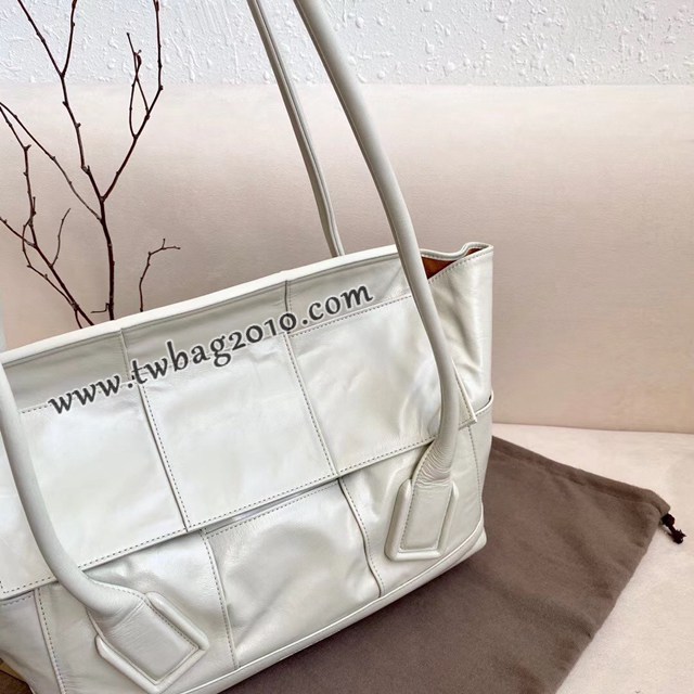Bottega veneta高端女包 96009 寶緹嘉新款Arco48油蠟皮包 BV經典款小牛皮質中號手提包  gxz1226